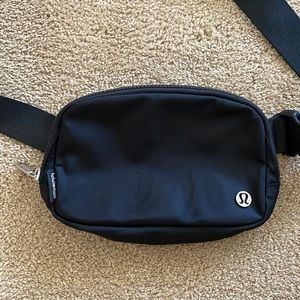 Lululemon belt bag